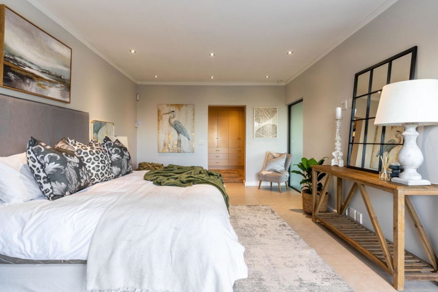 4 Bedroom Property for Sale in Stonehurst Mountain Estate Western Cape